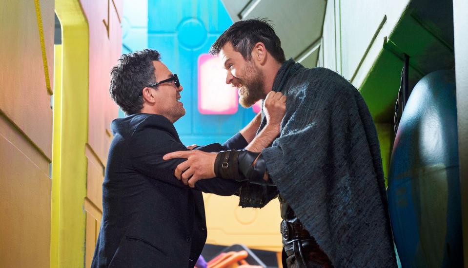 Mark Ruffalo and Chris Hemsworth happily reunited in 'Thor: Ragnarok' (credit: Marvel Studios)