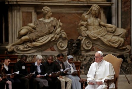 Pope Francis leads a special mass for peace in South Sudan and Republic of Congo in Saint Peter's Basilica at the Vatican November 23, 2017. REUTERS/Max Rossi