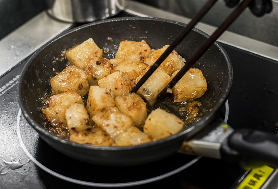 佐敦美食│$15飽肚瀨粉蝦米冬菇湯底！必食自家製豬油渣+辣菜脯