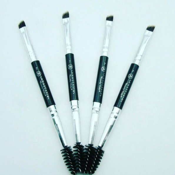 Eyebrow Brush: Monthly