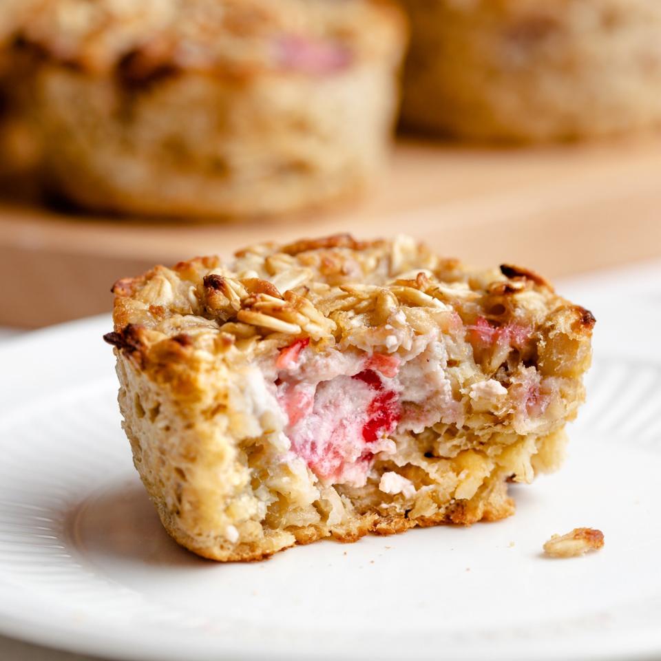 a recipe photo of the Strawberry Cream Cheese Oatmeal Cake served on a plate and cut open