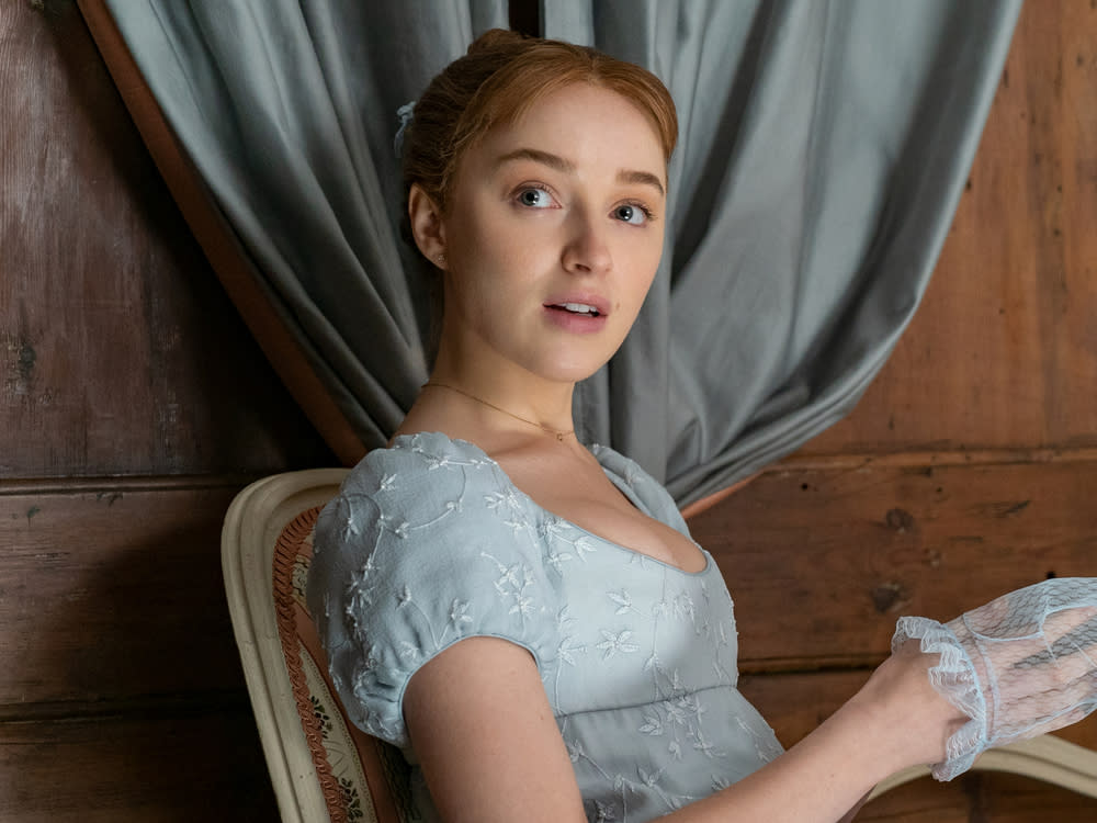 "Bridgerton"-Star Phoebe Dynevor gibt Model-Debüt (Bild: LIAM DANIEL/NETFLIX © 2020)