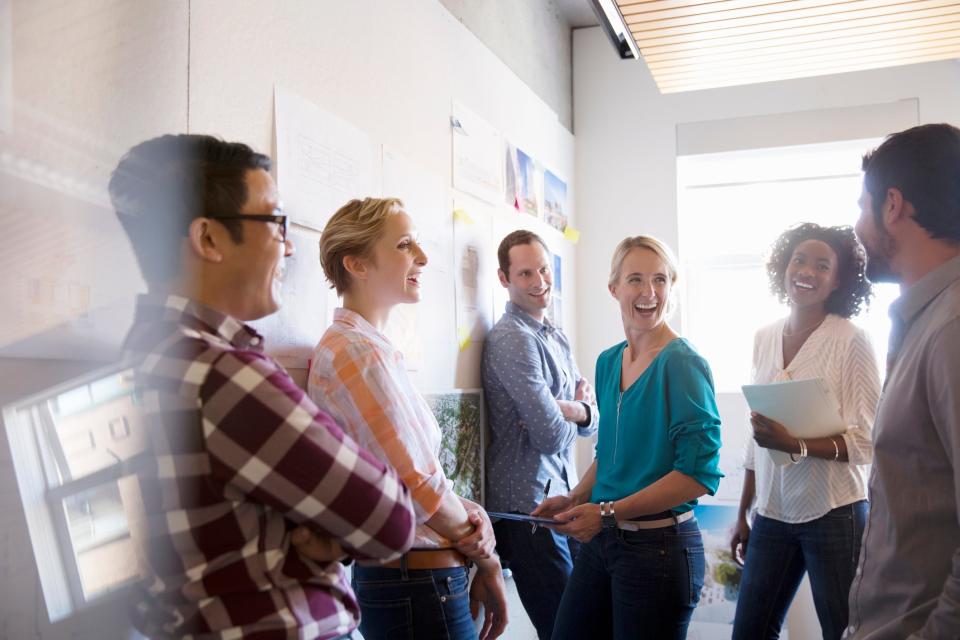 Nicht nur internationale Firmen wie Apple oder Boston Consulting Group gehören zu den beliebtesten Arbeitgebern in Deutschland. Es sind auch Forschungseinrichtungen unter den Top 25. - Copyright: Compassionate Eye Foundation/Hero Images/Getty Images