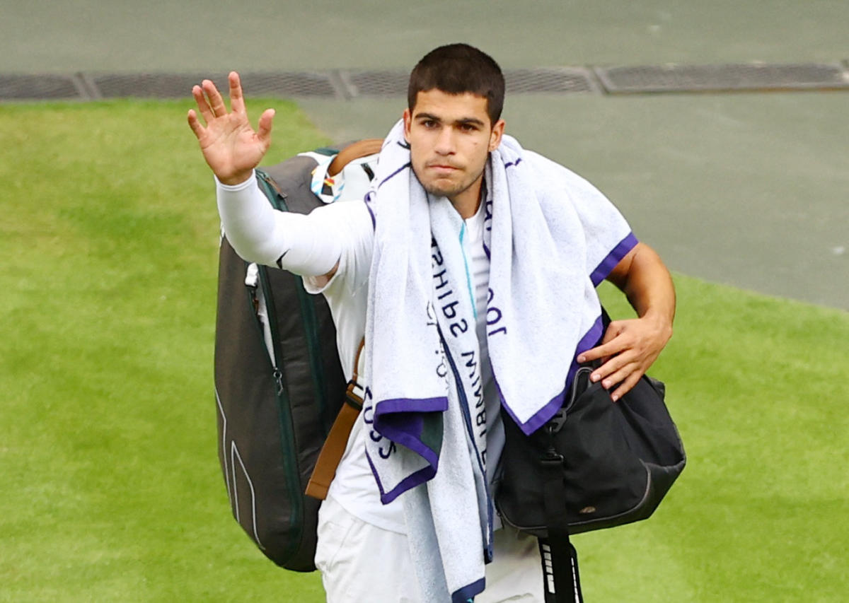 Carlos Alcaraz defeated by Jannik Sinner