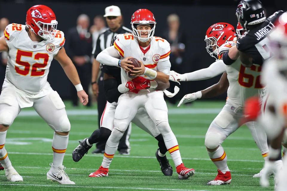  Patrick Mahomes #15 of the Kansas City Chiefs is pressured by Arnold Ebiketie #17 of the Atlanta Falcons during the second quarter at Mercedes-Benz Stadium on September 22, 2024 in Atlanta, Georgia. (Photo by Kevin C. Cox/Getty Images)