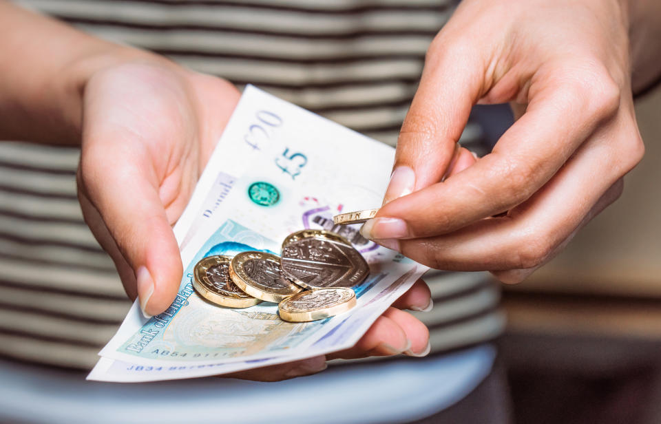 How dirty is the cash in your purse? (Getty Images)