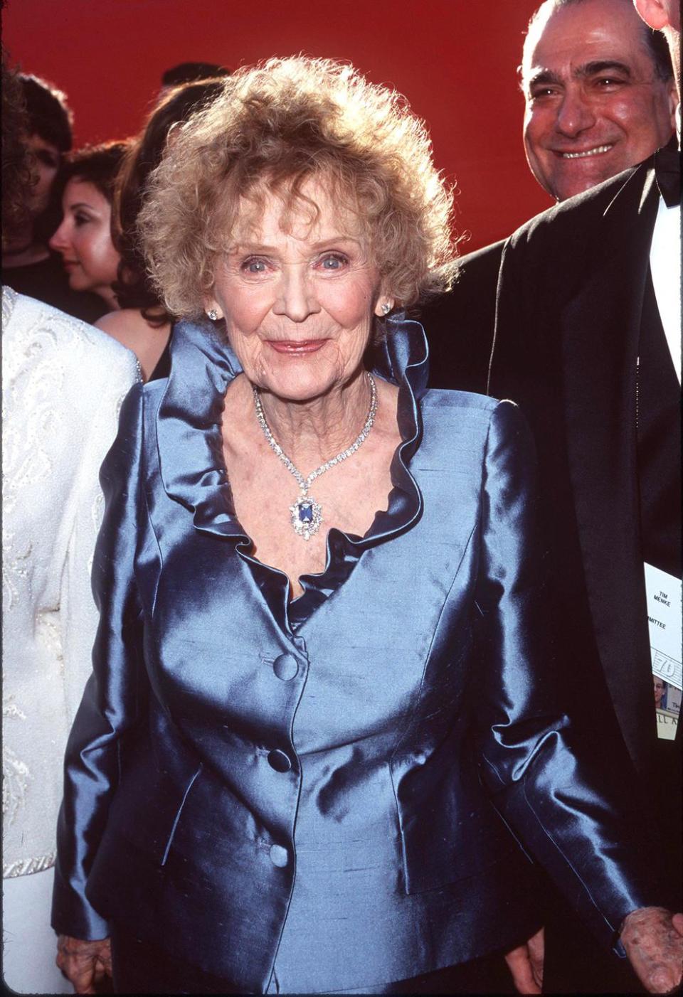 Gloria Stuart, 1998