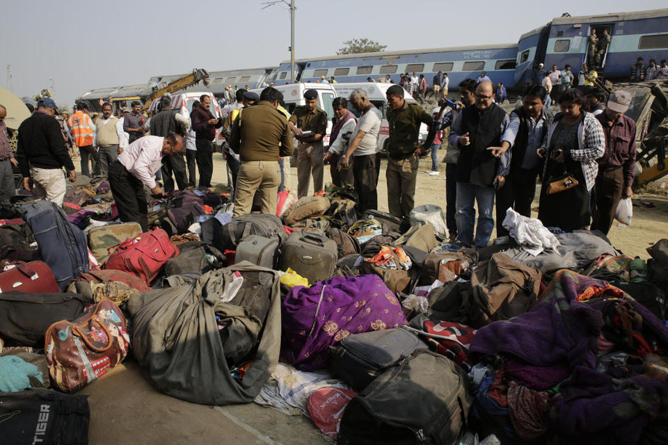 Train derails in northern India