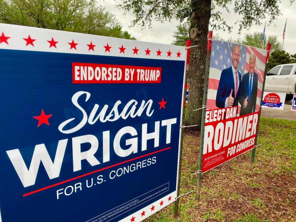 SIgns for District 6 candidates Susan Wright and Dan Rodimer both promote Donald Trump at the Mansfield subcourthouse.