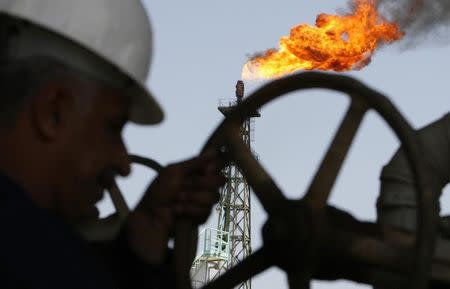 Oil prices fall for 12th straight day