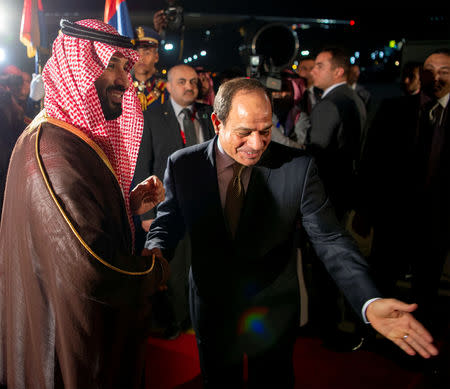 Saudi Arabia's Crown Prince Mohammed bin Salman is welcomed by Egyptian President Abdel Fattah al-Sisi in Cairo, Egypt November 26, 2018. Bandar Algaloud/Courtesy of Saudi Royal Court/Handout via REUTERS