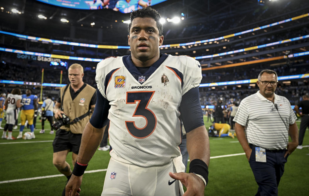 Russell Wilson inspires Denver Broncos to late comeback win over