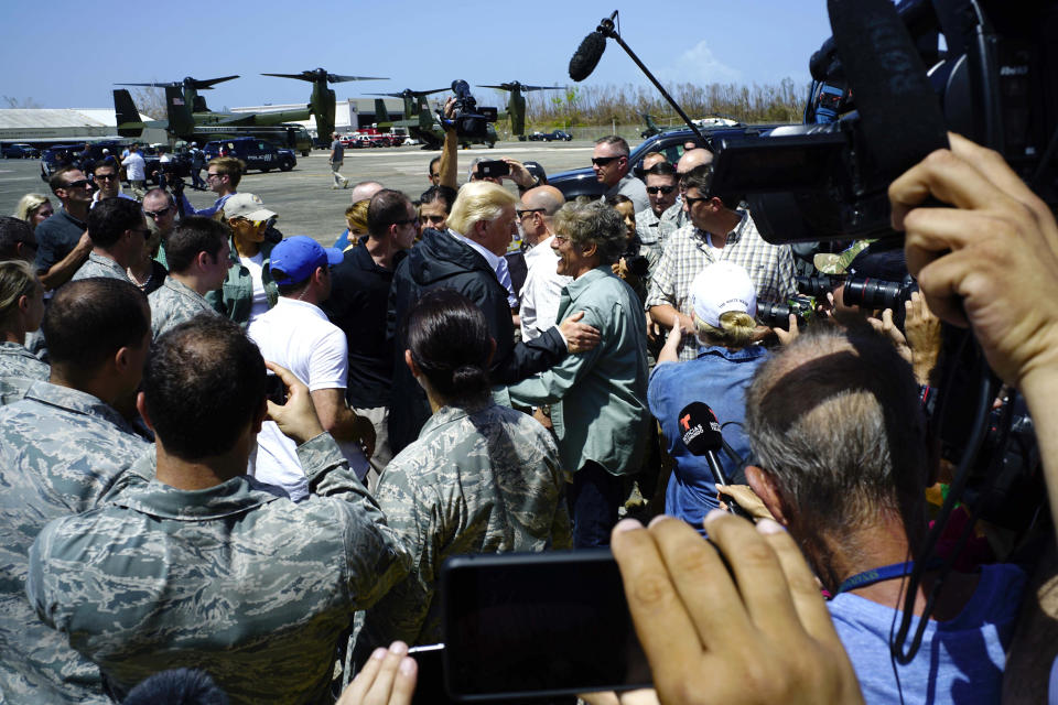 Trump: Puerto Rico no sufre "una catástrofe real"; como la del huracán Katrina