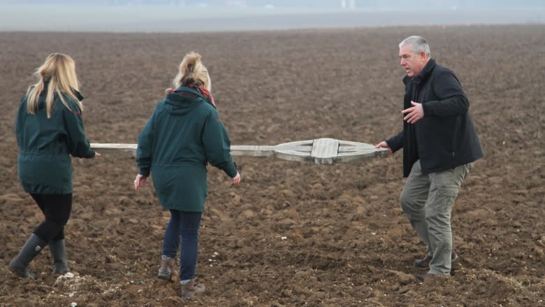 Raised in early hours of Vimy battle, cross honouring Canadians returns to France