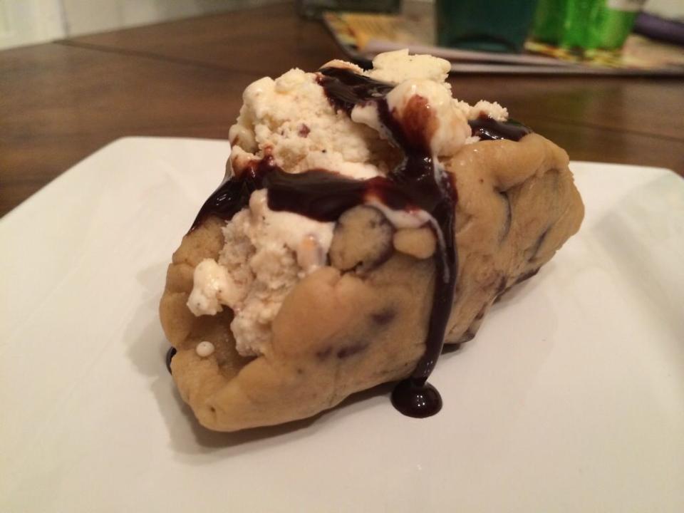 Ice Cream Cookie Dough Choco Taco