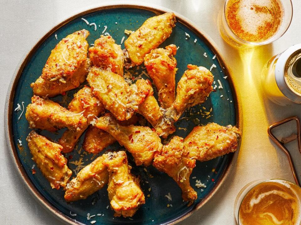 How to Cook Incredible, Super-Crispy Wings at Home