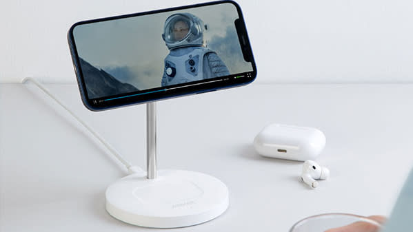 Best MagSafe stands for StandBy