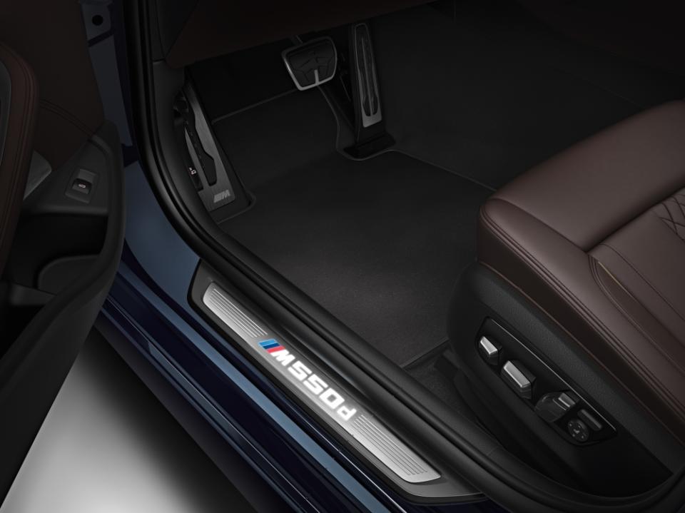 豪華與性能的集合 BMW M550d XDrive Touring強勢來襲