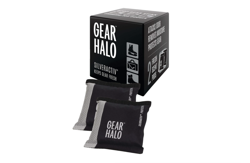 GearHalo Hockey Gear Deodorizer Fresh Scent Pods. Image via Canadian Tire.