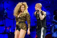 Beyonce treated fans to a collaboration with singer Tricky during a mind-blowing set on Glastonbury 2011's Pyramid stage.