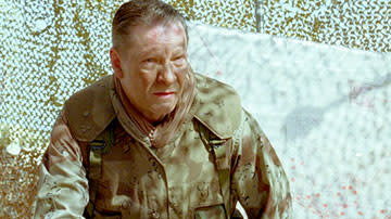 <p>Chris Cooper as Lt. Col. Kazinski in Universal Pictures' Jarhead - 2005</p>