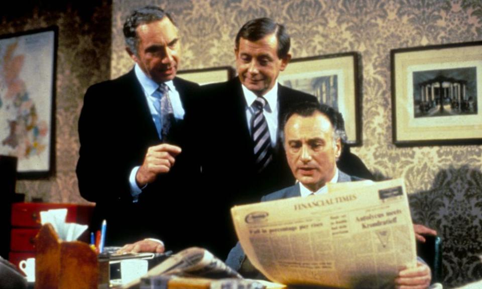 Downing the dumps ... Nigel Hawthorne, Derek Fowlds and Paul Eddington in Yes, Prime Minister.