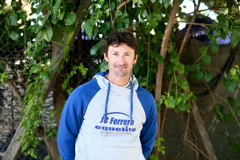 Juan Carlos Ferrero, coach de Alcaraz, durante su charla con LA NACION en el BALTC

