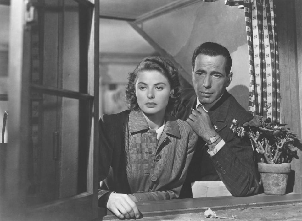 PHOTO: Ingrid Bergman and Humphrey Bogart appear in a scene from the 1942 film 'Casablanca.' (Screen Archives/Getty Images, FILE)