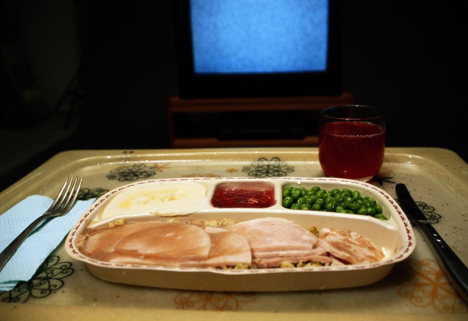 <p>Most of us still occasionally eat in front of the tube. But do we do it in style, on molded plastic trays perfectly sized to hold our TV dinners? </p>
