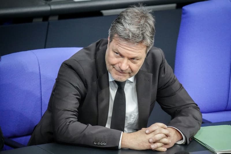 Robert Habeck German Minister for Economic Affairs and Climate Protection, attends German government questioning session in the Bundestag. Kay Nietfeld/dpa