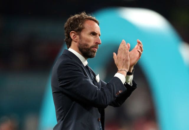 Gareth Southgate only thinking about England amid Manchester United links -  Yahoo Sport