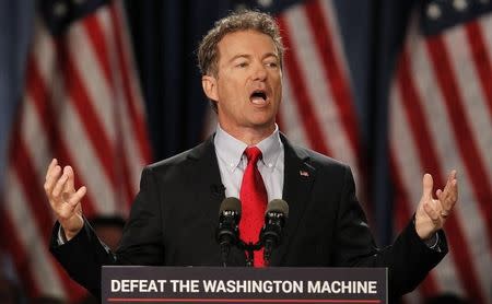 U.S. Senator Rand Paul (R-KY) formally announces his candidacy for president during an event in Louisville, Kentucky, April 7, 2015. Earlier on Tuesday, Paul initially announced his candidacy in a post on his website. REUTERS/John Sommers II