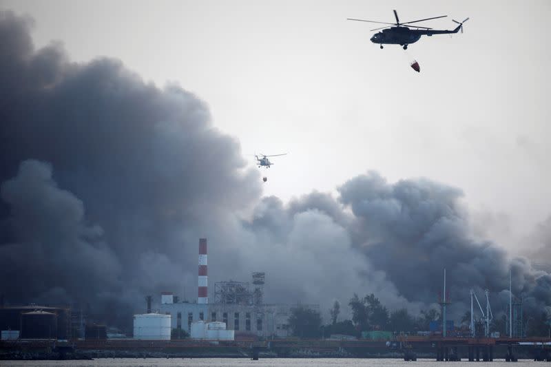 Major fire spreads at Cuban fuel storage facility hit by lightning