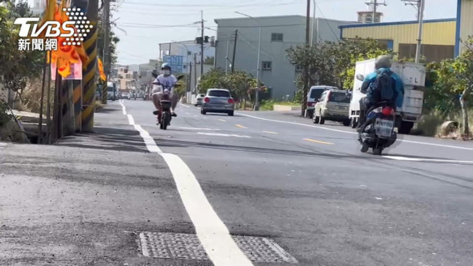 網友認為道路不平的狀況遍布全台。(圖片來源/ TVBS)