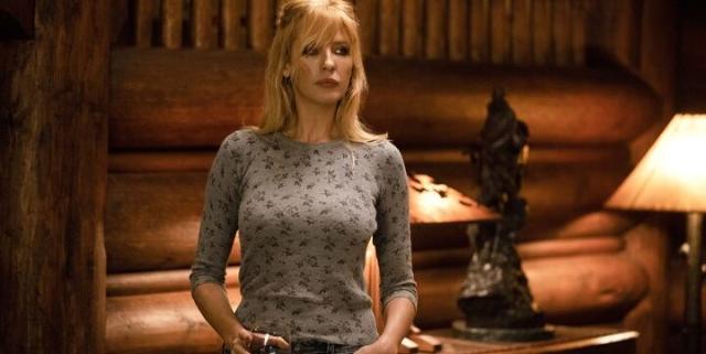 Yellowstone Star Kelly Reilly Says America Went After Me After The Season Finale Gossip 