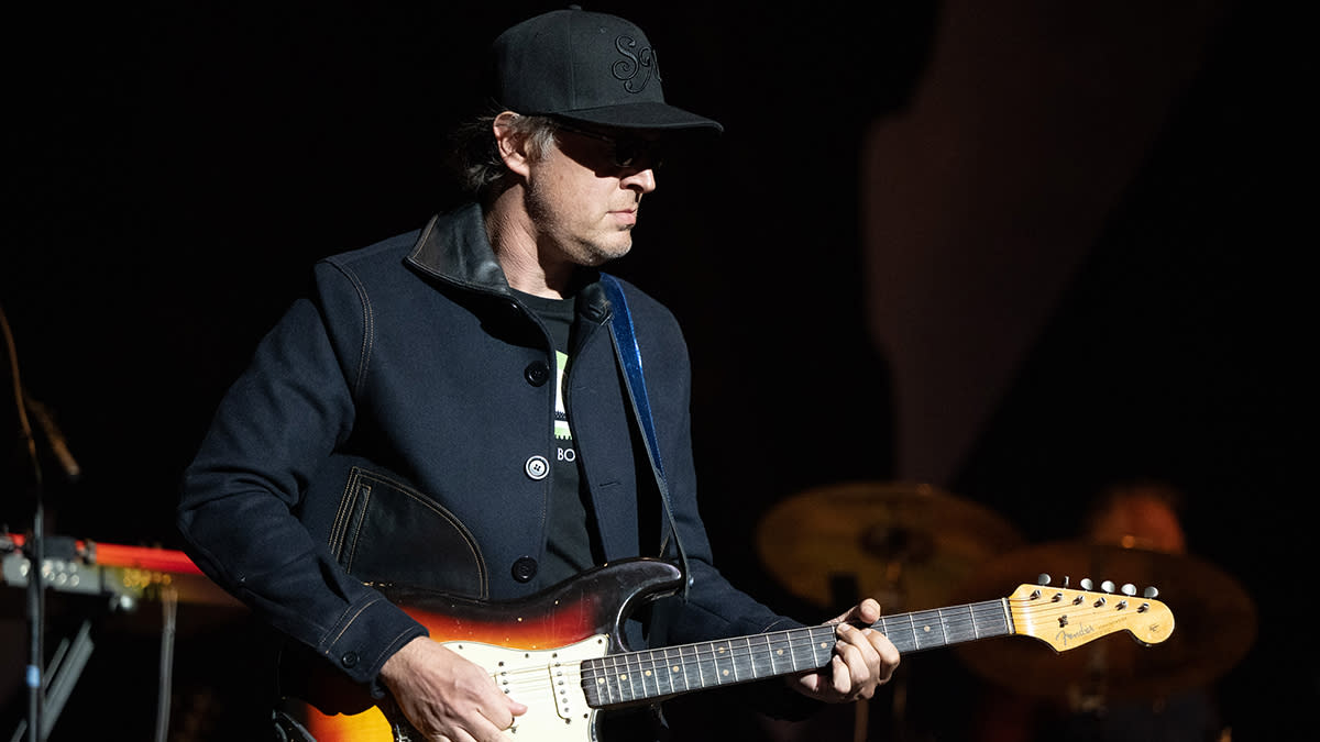  Joe Bonamassa playing a Fender Stratocaster live 