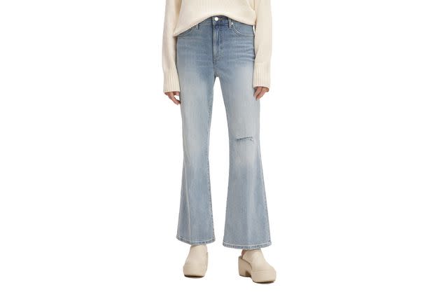 <p>Everlane</p>