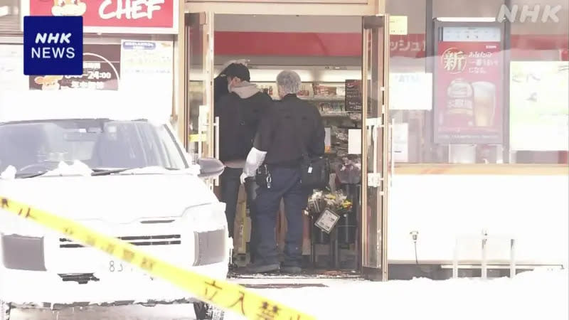 ▲日本北海道札幌的一間超商25日傳出持刀攻擊事件，造成1人死亡、2人受傷。（圖／翻攝自NHK）