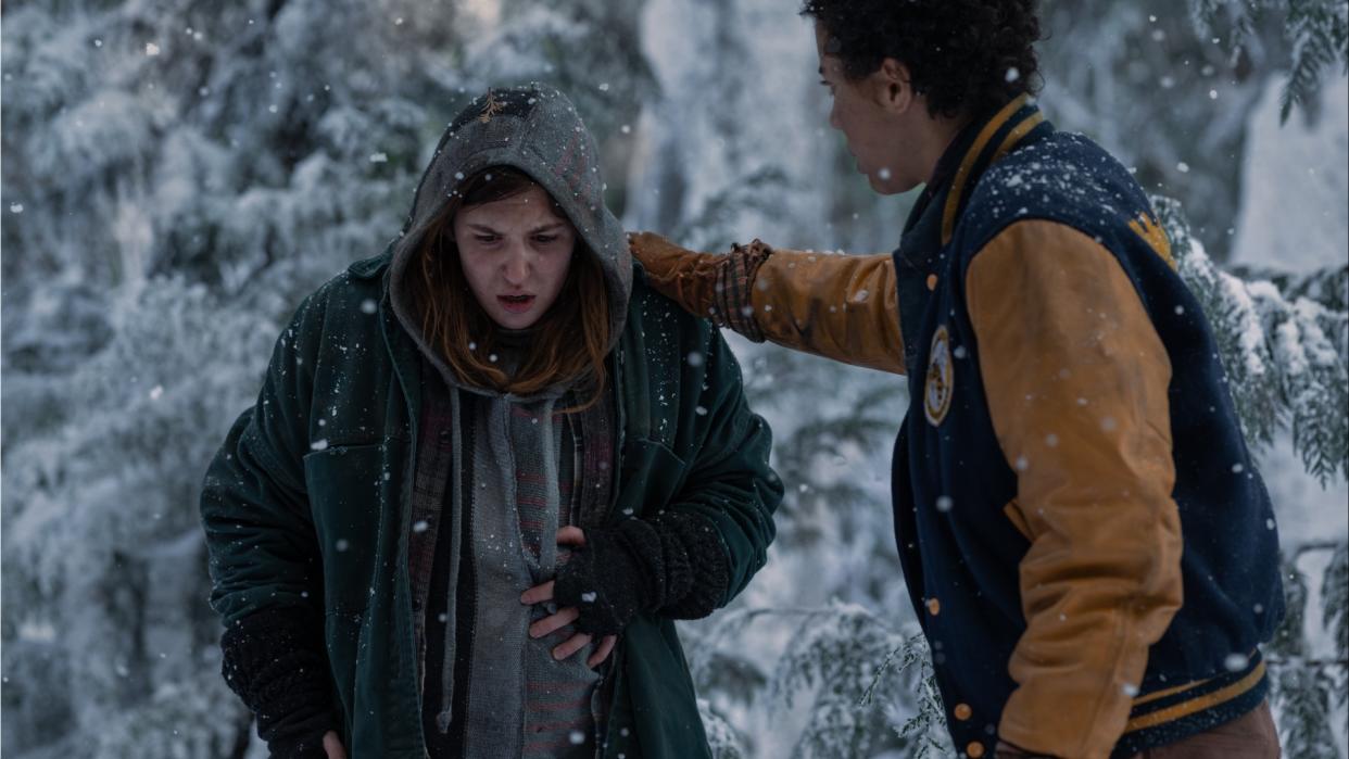  Simone Kessell, Sophie Nelisse, and Jasmin Savoy Brown in Yellowjackets 