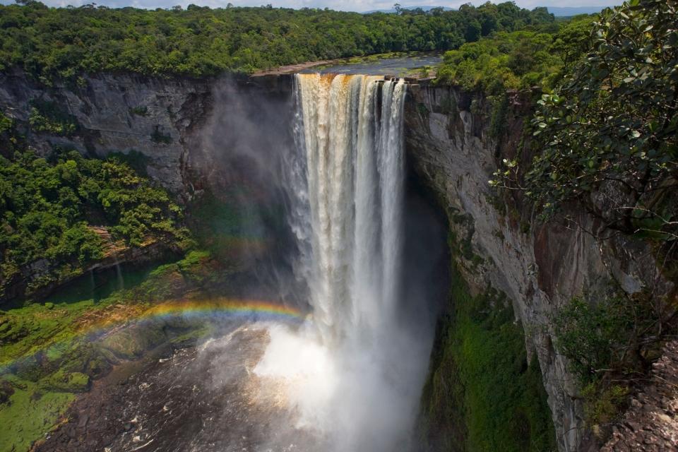 The Kaieteur Falls, the largest single-drop waterfall in the world: Alamy Stock Photo