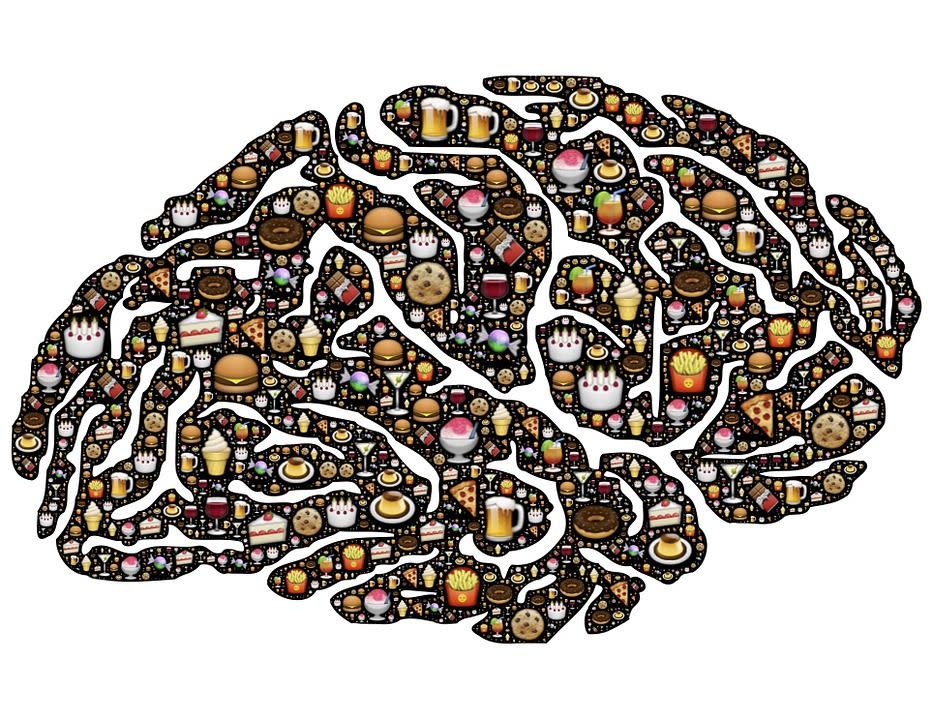 Un estudio con más de 4000 participantes y 10 años de seguimiento relaciona dieta saludable con tamaño y salud del cerebro | imagen Pixabay