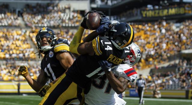 Steelers fall to Patriots, 17-14