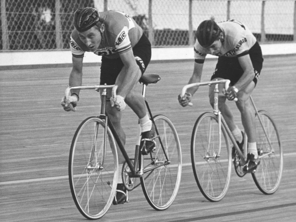 FILE - In this, Oct. 28, 1967 file photo, French cycling ace Jacques Anquetil, left, leads the speed trial against Italian champion Felice Gimondi at the Velodrome in Rome. Gimondi died in Giardini Naxos, Sicily, southern Italy, Friday, Aug. 16, 2019, he was 76, Italian ANSA news agency said. (AP Photo/Claudio Luffoli)