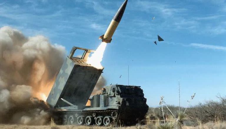 Los ATACMS se disparan desde la plataforma de armas MLRS M270 y M270A1 y fueron creados por la empresa Lockheed Martin