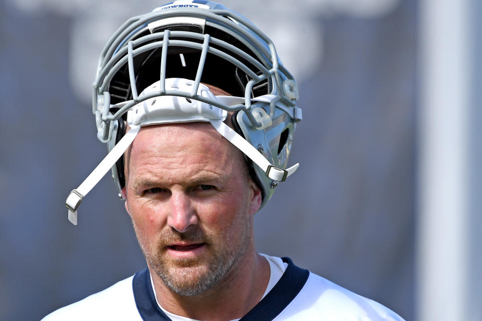 OXNARD, CA - JULY 28: Tight end Jason Witten #82 of the Dallas Cowboys takes a break during training camp drills on July 28, 2019 in Oxnard, California. (Photo by Jayne Kamin-Oncea/Getty Images)