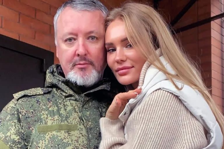 Igor Girkin y su esposa, Miroslava Reginskaya