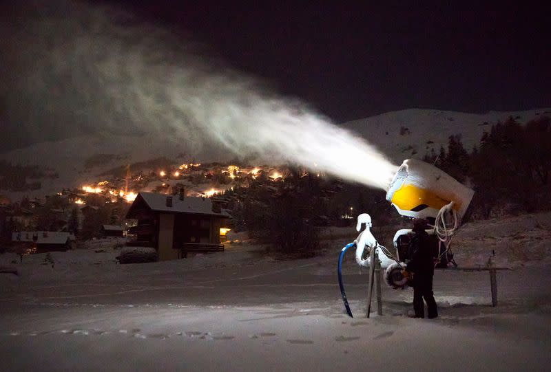 Outbreak of the coronavirus disease (COVID-19) in Verbier