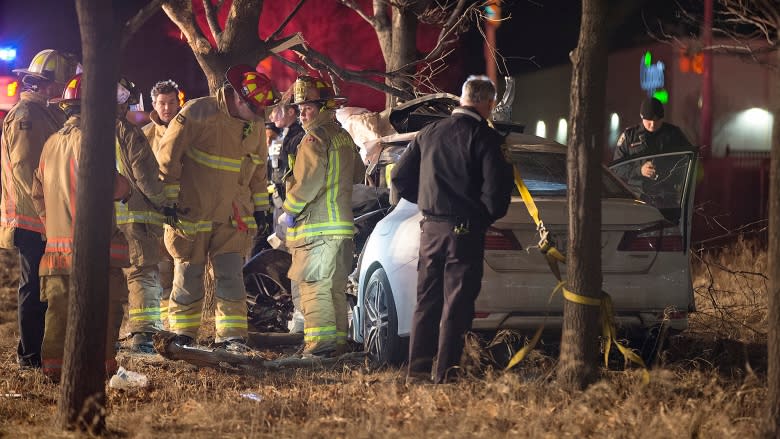 East Gwillimbury man, 55, critically injured after car veers off Highway 400 in Vaughan