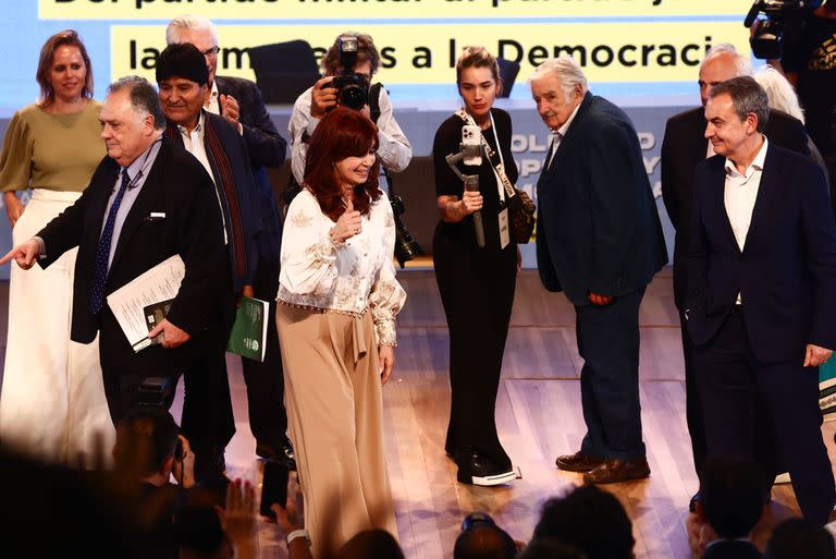 Acto en el CCK por Derechos Humanos del grupo Puebla.