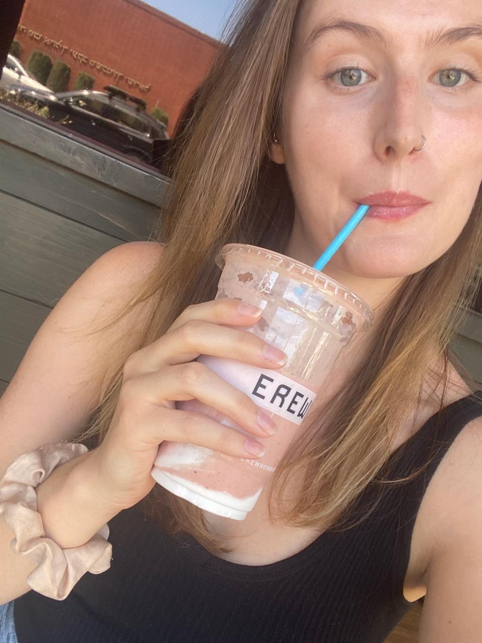 Shelby drinking the Hailey Bieber Smoothie